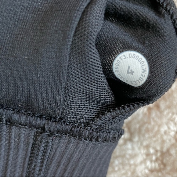 Lululemon Energy Longline Ribbed Sports Bra Black 4 Medium Support - Picture 6 of 6